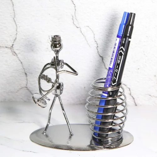 Vista 7 de Música Tema de Músico Sombrero de Hierro Hombre Arte Acero Metal Personalidad Creativa Lápiz Titular de Lápiz Taza Oficina Estudiantes Escritorio