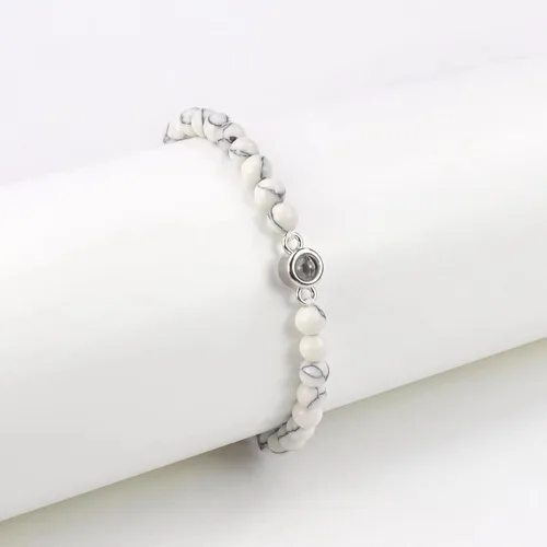 Vista 8 de Elegante pulsera para parejas con 100 idiomas I Loves You Projection in Crystals Mattes Stone Portable para aniversarios