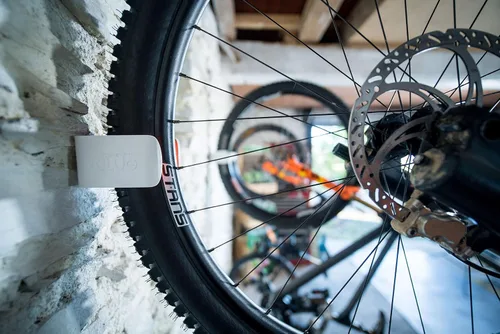 Vista 9 de Hornit CLUG - Soporte para bicicleta para interior y exterior, 5 tamaños, fácil de instalar