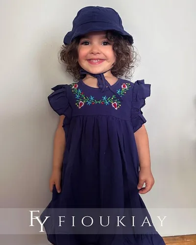 Vista 4 de fioukiay Vestido bohemio bordado con volantes sin mangas para niña pequeña