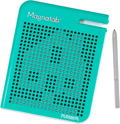 Vista 11 de Playskool Magnatab — Letras mayúsculas de la A a la Z — Tablero magnético de trazado de letras para niños pequeños y dibujo sensorial