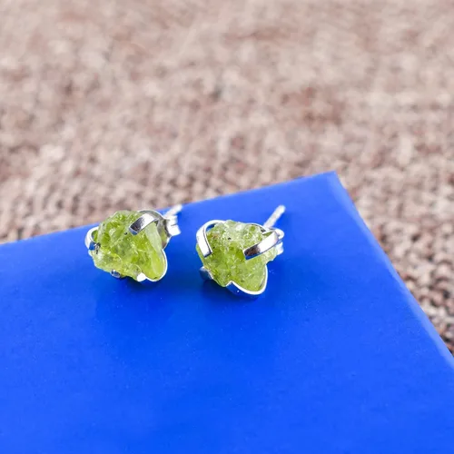 Vista 3 de AA Piedras Preciosas en Bruto Cristales de Piedras Ásperas Aretes de Perno Delicados para Mujeres, Joyería de Boda Hecha a Mano de Piedras