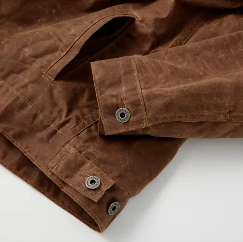 Vista 6 de Huckberry Flint and Tinder Chaqueta de Camionero Encerada con Forro de Franela para Hombre, Chaqueta para Hombre Resistente al Agua y a la Intemperie