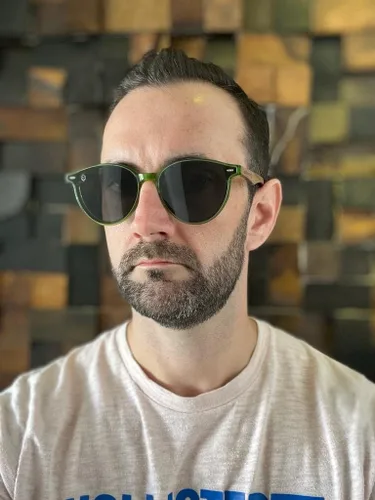 Vista 5 de Gafas de sol transparentes verdes redondas, lentes grises polarizadas, lentes rectas, patillas de madera, ligeras, cómodas y de moda, acabado