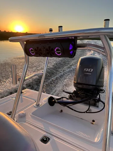 Vista 6 de Bazooka Barra de fiesta G3 Bluetooth de 16 pulgadas Potencia máxima de 450 vatios Luces LED Botón de fiesta para compartir música Altavoces