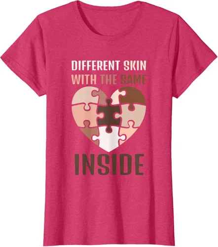 Vista 9 de Camiseta con texto en inglés "Black History Month Different Skin With The Same Love Inside