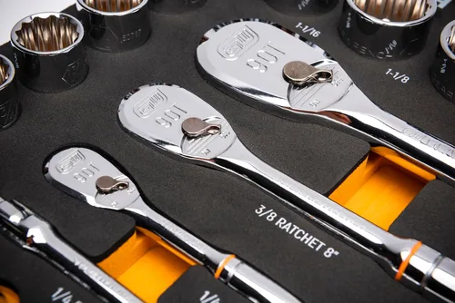 Vista 4 de GEARWRENCH 83 Pc. 1/4, 3/8 ", 1/2" 90 dientes SAE/métrica Juego de herramientas mecánicas con bandeja de espuma EVA - 86529