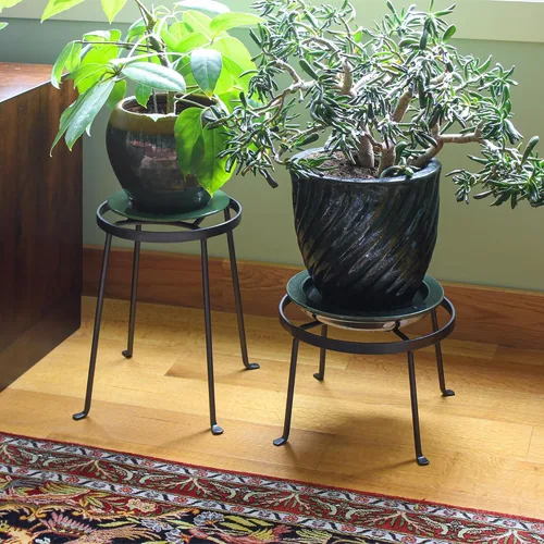 Vista 3 de Achla Designs Juego de dos soportes para plantas de rombos
