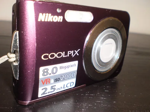 Vista 3 de Nikon Coolpix S210 Cámara digital de 8 MP con zoom óptico 3x (bronce cepillado)