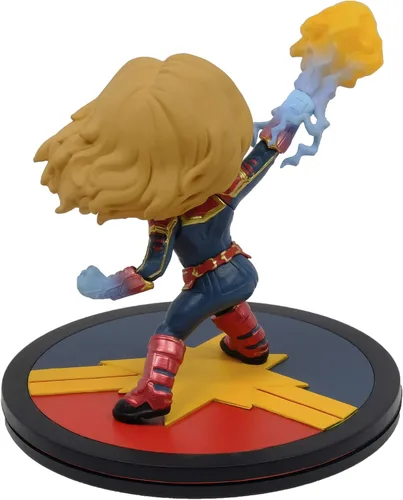 Vista 4 de QMx Diorama de figura Q-Fig de Capitán Marvel