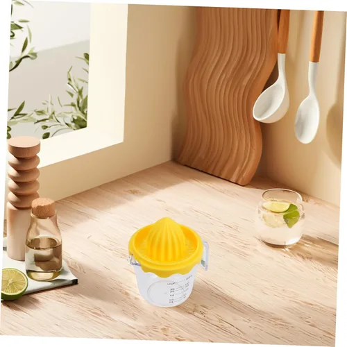 Vista 4 de VANZACK Mini exprimidor de limón portátil, exprimidor manual con mango y taza medidora para frutas cítricas, fácil de usar y extractor ligero