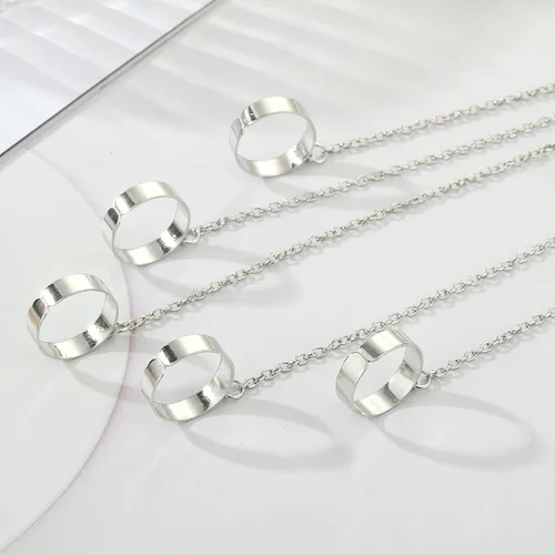 Vista 5 de Pulsera de metal con anillo de dedo para mujer, pulsera de anillos de dedo de cadena, pulsera punk con borla y anillo, cadena ajustable, arnés