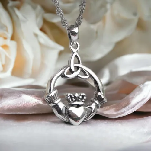 Vista 8 de 925 Sterling Silver Irish Claddagh Necklace - Trinity Celtic Knot Pendant with 20" Inch Chain - Hands Holding Heart Crown Charm - Love Celtic