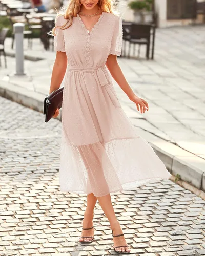 Vista 4 de BTFBM Vestido midi bohemio de verano para mujer, manga corta, cuello en V, lunares suizos, cinturón, cintura alta, volantes, escalonado, vestido