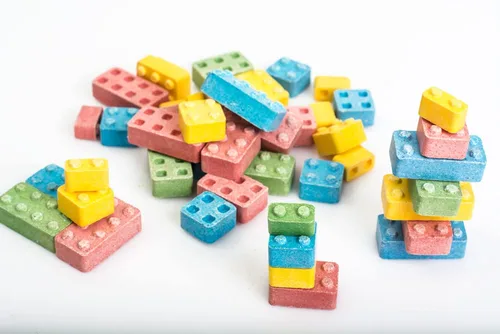 Vista 2 de Bloques de construcción Candy - Bolsa de 3 libras - Caramelos de bloque de construcción - Ladrillos de caramelo sabores surtidos - Surtido