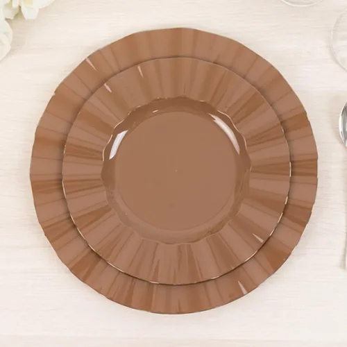Vista 41 de Efavormart 10 Pack Platos redondos de plástico negro de 6" para postre y ensalada, platos desechables para aperitivos con borde ondulado dorado