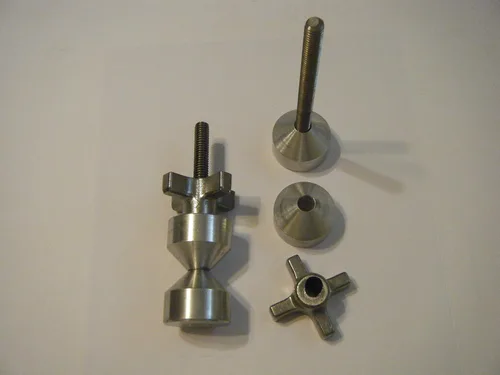 Vista 2 de Davis Pasadores de aluminio de dos agujeros de 1 1/2 pulgadas con perillas rápidas