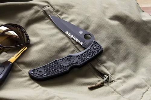 Vista 7 de Spyderco Endura4 FRN Cuchillo ligero de bordes llanos para terreno plano, Plateado