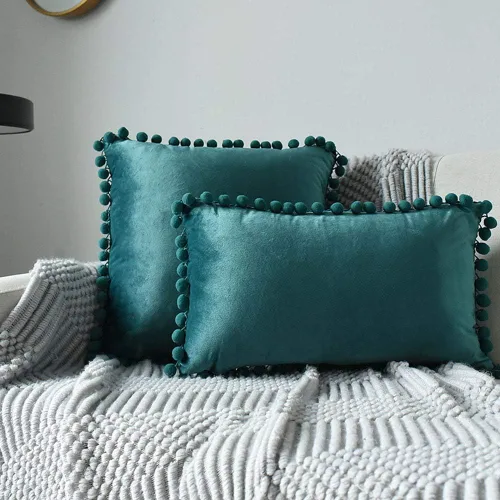 Vista 8 de vctops Funda de cojín lumbar con pompones, de terciopelo suave, sólida, decorativa, para sofá, dormitorio o automóvil, 1 pieza