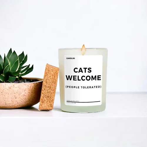 Vista 3 de Caja de regalo de vela Cat Mom Vela de cera de soja perfumada de vainilla Perfecto para cumpleaños o aniversario de mujeres