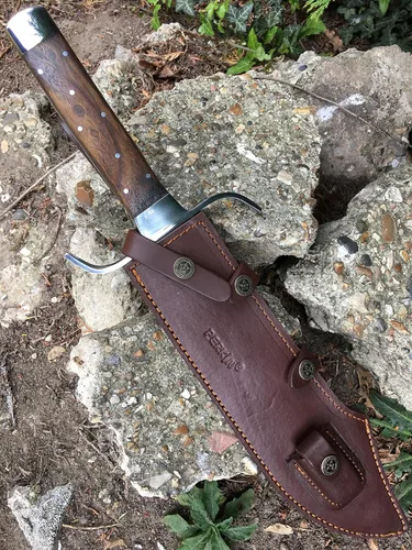 Vista 9 de Perkin Cuchillo de caza con funda de cuero, hoja de acero 440C con mango de madera de nogal