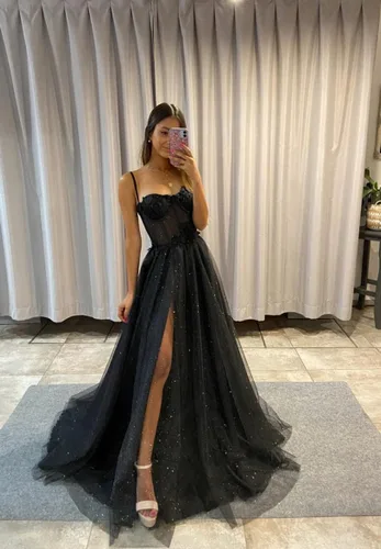 Vista 4 de Vestidos de graduación de tul con purpurina, tirantes delgados, apliques de encaje, flores de corazón, vestidos de fiesta de noche con abertura