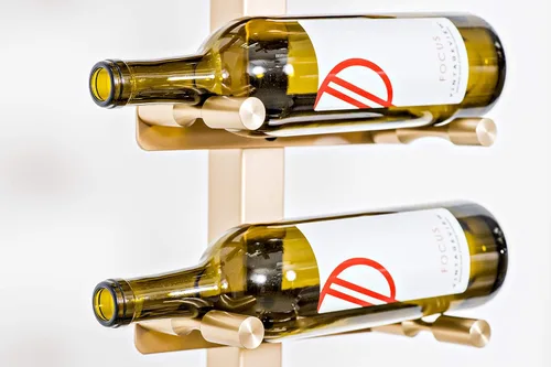 Vista 2 de Kit de postes de vino: kit de estante flotante de corcho de una cara (bronce dorado, 20 botellas)