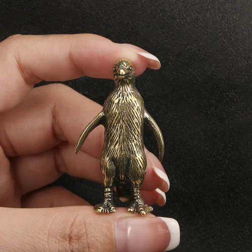 Vista 2 de Figuras en miniatura modelo de pingüino de latón, animales interesantes de bronce, estatua de pingüino, emperador, escultura, adorno de escritorio