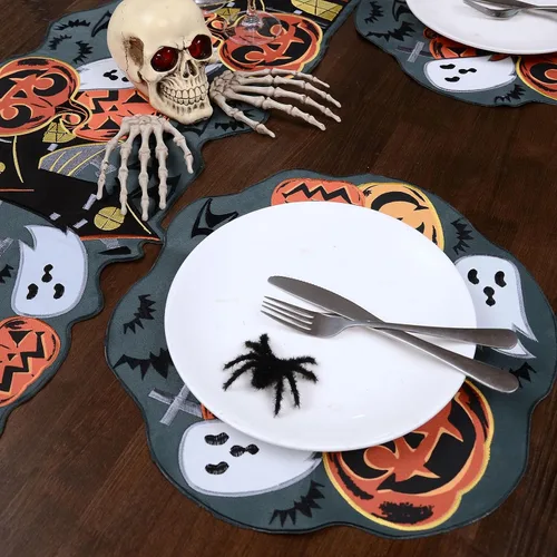 Vista 4 de Grelucgo Manteles individuales bordados de calabaza y casa embrujada espeluznante de Halloween, color azul turquesa (redondo, 16 pulgadas