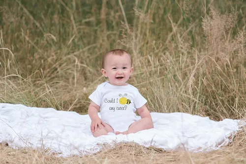 Vista 3 de 7 ate 9 Apparel Baby's Could I bee any cuter Onepiece