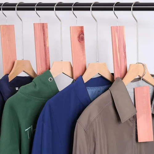 Vista 3 de Bloques de cedro para almacenamiento de ropa, colgantes 10 piezas y bolas, 20 piezas para almacenamiento en armario, 30