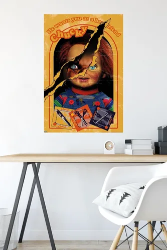 Vista 4 de Chucky: Let's Be Friends - Póster de pared, 34 pulgadas de largo x 22.4 pulgadas de ancho, versión sin marco