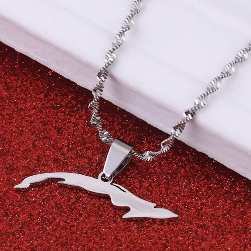 Vista 3 de Collar de acero inoxidable con mapa de Cuba para mujer, dije cubano, cadena de joyería