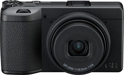 Vista 2 de RICOH Cámara compacta digital monocromática GR IV Premium con sensor CMOS de tamaño APS-C de 25.7MP dedicado monocromático, lente F2.8 GR de 1.102
