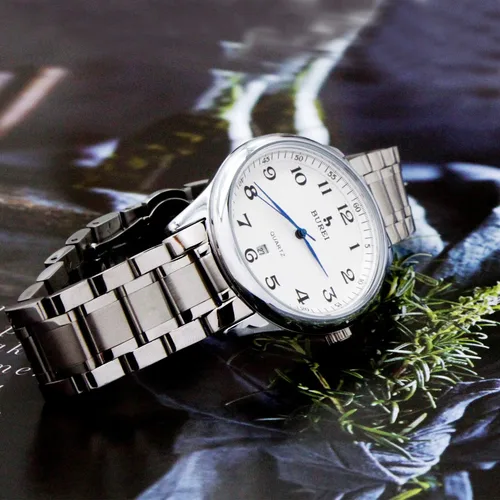 Vista 4 de BUREI Reloj de cuarzo para hombre con números arábigos simples y correa de acero inoxidable