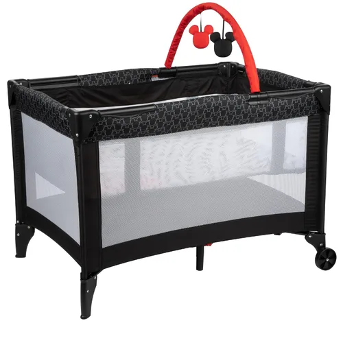 Vista 3 de Disney Baby® 3D Ultra Play Yard con moisés y bolsa de almacenamiento, Peeking Mickey