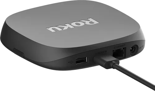 Vista 10 de Roku Ultra 2020 Streaming Media Player HD / 4K / HDR / Dolby Vision con Dolby Atmos, Streaming Bluetooth y el control remoto de voz con gato