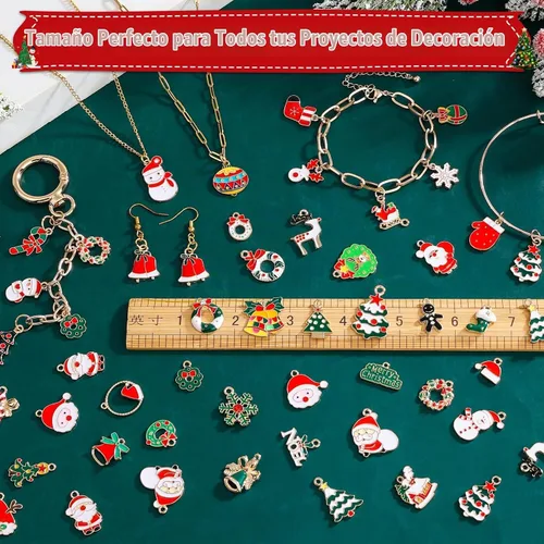 Vista 4 de Modacraft - 120 piezas de dijes navideños para la fabricación de joyas, múltiples estilos de dijes esmaltados en oro con Santa, copo de nieve, árbol