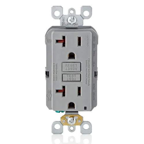 Vista 11 de Leviton SmartlockPro - Combinación GFCI de autocomprobación 15A con USB tipo A y tipo C en pared, cargador USB para teléfonos inteligentes y Blanco