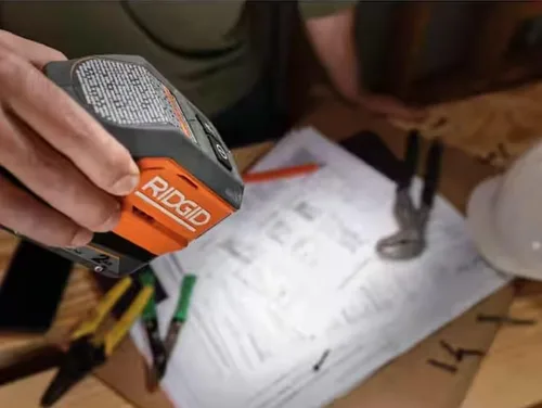 Vista 7 de RIDGID Inversor de corriente inalámbrico de 18 V y 18 voltios de 175 vatios (solo herramienta)