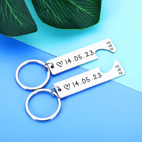 Vista 4 de Llaveros personalizados a juego para parejas, llavero para él, su novio, novia, hombres y mujeres, grabado, aniversario, fecha, regalo de San