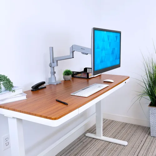 Vista 2 de Mount-It! Soporte de escritorio para un solo monitor, brazo de resorte de gas montado en poste, soporte de monitor ajustable en altura de movimiento