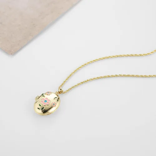 Vista 4 de HZMAN Collar ovalado con medallón de fotos vintage, diseño empaistic tallado, joyería de recuerdo para mujeres, puede contener fotos de 0.7 x 0.6 in