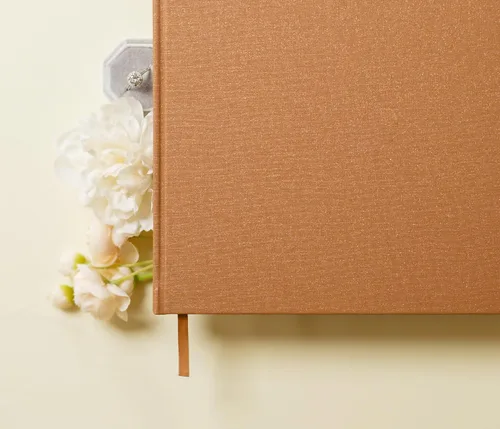 Vista 4 de MUUJEE Libro de visitas personalizado con brillo bronce - Libro de invitados moderno personalizado de alta calidad para recepción de boda, fiesta