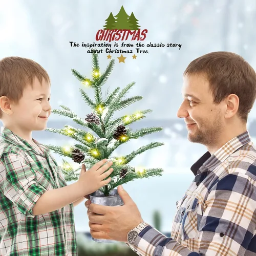 Vista 3 de Árbol de Navidad pequeño de 24 pulgadas, mini árbol de Navidad preiluminado con 60 luces estilo rústico, árbol de mesa de 2 pies Mini Desk