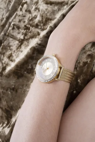 Vista 8 de GUESS US Womens Gold-Tone Mesh Analog Watch one