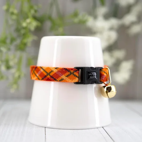 Vista 2 de Ultra Joys Breakaway - Collar de gato con campanas, color naranja a cuadros, talla L Solo cuello a cuadros