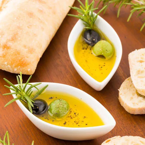 Vista 3 de Restaurantware -Cuencos para salsa de inmersión de 2 onzas, 10 platos de salsa en forma de canoa - aptos para microondas, aptos para horno, platos