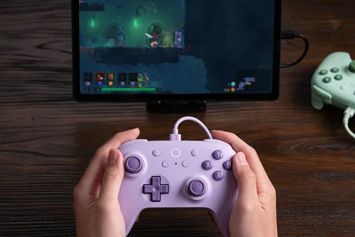Vista 6 de 8BitDo Ultimate 2C Wired Controller for Windows PC and Android, with 1000Hz Polling Rate, Hall Effect Joysticks and Hall Triggers, and Remappable