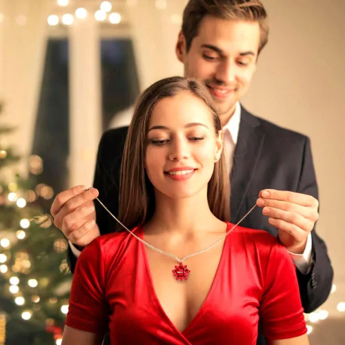 Vista 5 de JOICEE - 24 piezas de dijes de Navidad para hacer joyas, lazos de regalo de cinta metálica de Navidad, dijes para pulsera, collar, aretes Oro